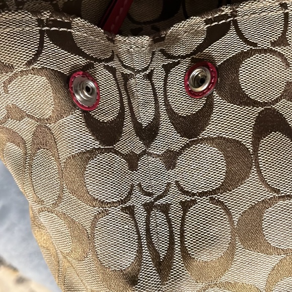Vintage coach, pink leather canvas, signature purse - Picture 8 of 9